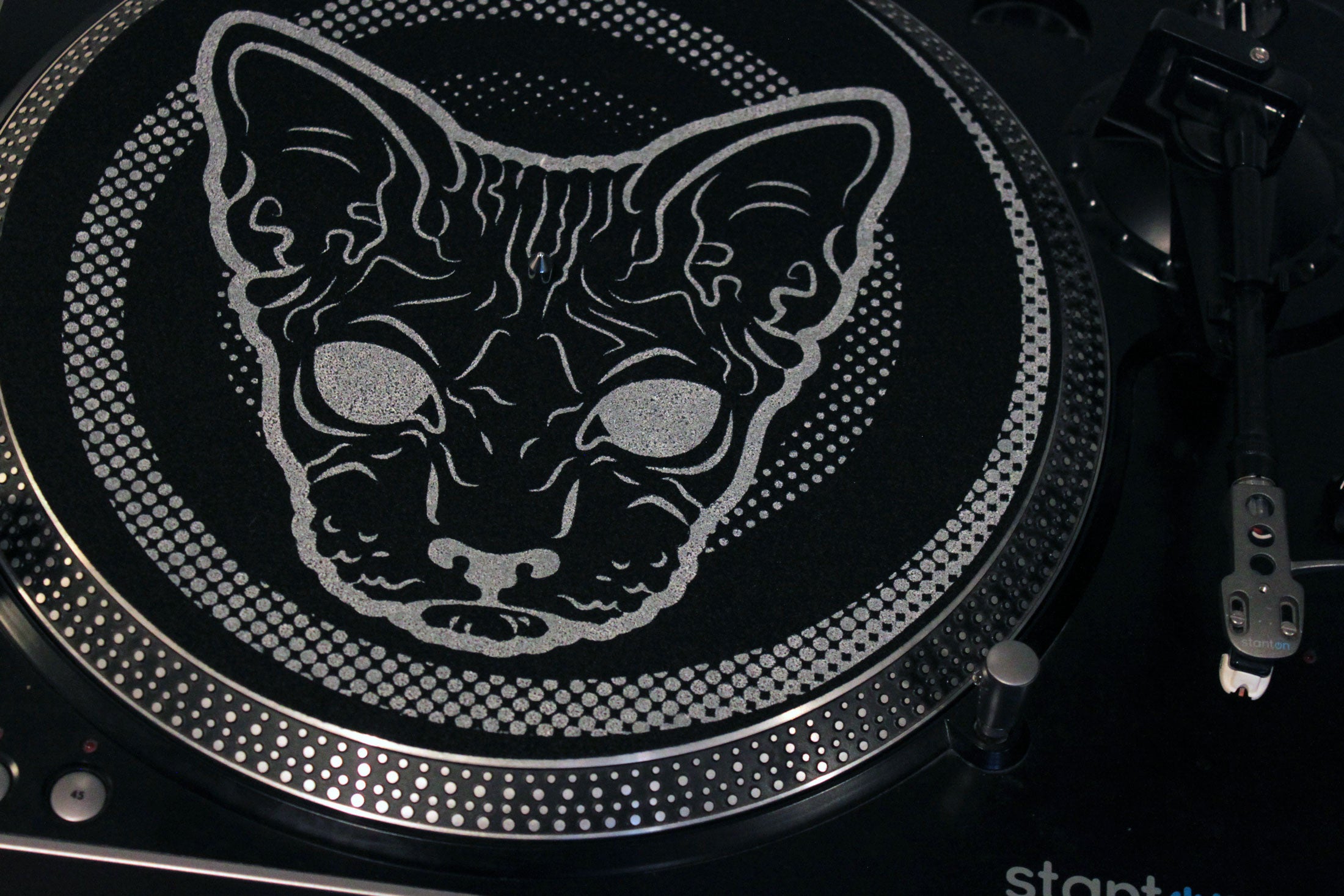 spiral black hairless sphynx cat turntable vinyl slipmat